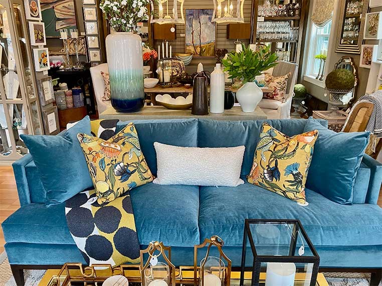 Hunter Douglas Dealer Image